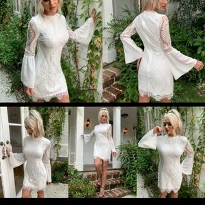 Eilly Bazar Bell Sleeve Scallop Hem Guipure Lace Dress